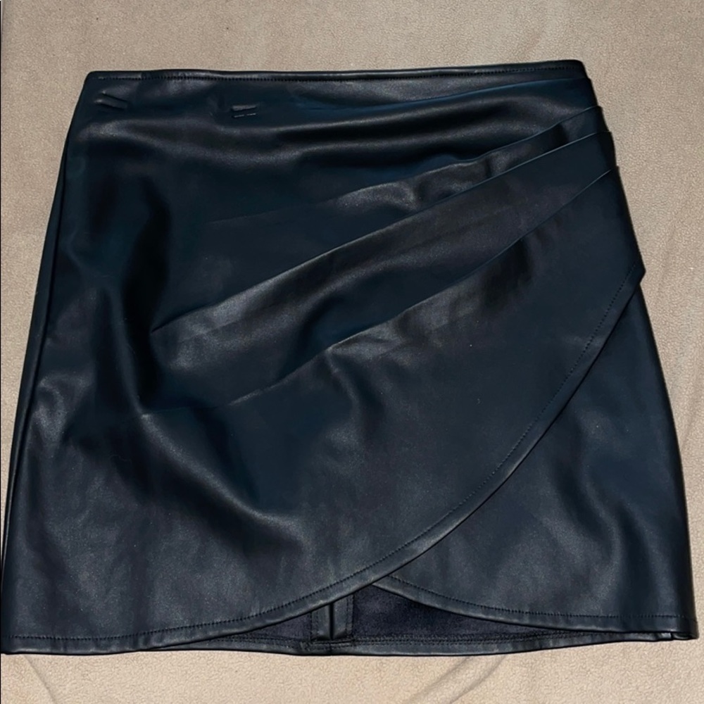 Leather skirt mini